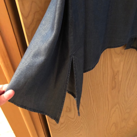 Blue top with flared sides - Picture 5 of 5